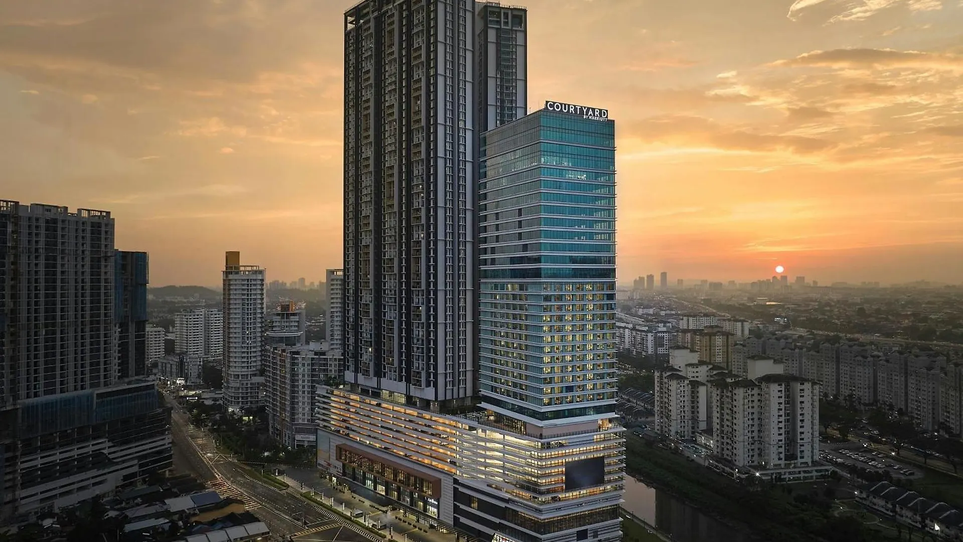 Hotel Courtyard By Marriott Kuala Lumpur South